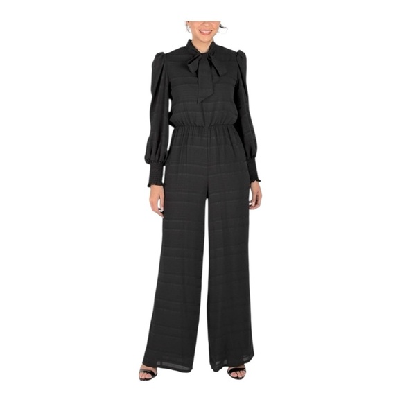 Julia Jordan Black Long Sleeve Tie Neck Jumpsuit. Size 6. - Picture 1 of 16